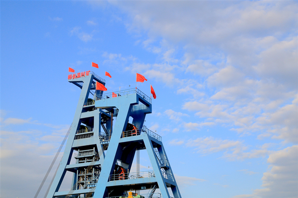 2——四序度 奋力完玉成年目的 .jpg