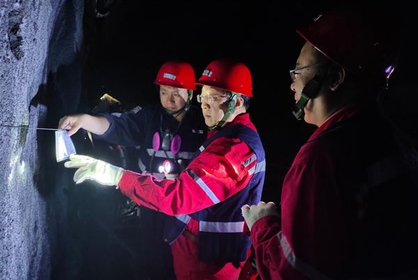 4、建设清静长效机制 清静生产彰显“新继续”_副本.jpg