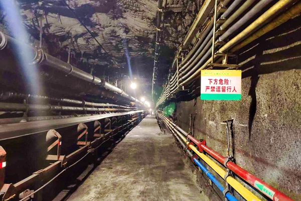 井下管线路悬挂_副本.jpg