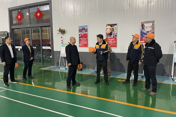 分公司向导机修车间检查_副本.jpg